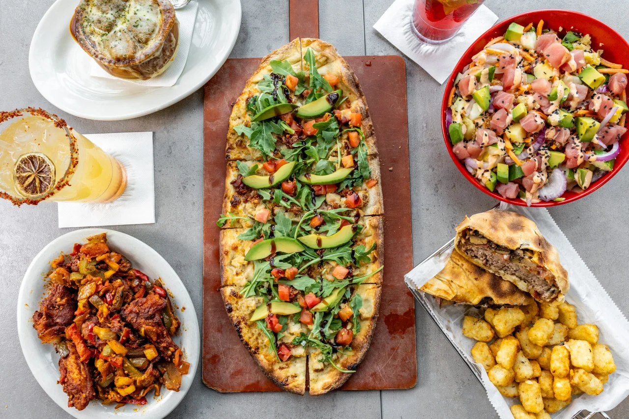 Naples Flatbread Kitchen & Bar in Estero, FL (5)
