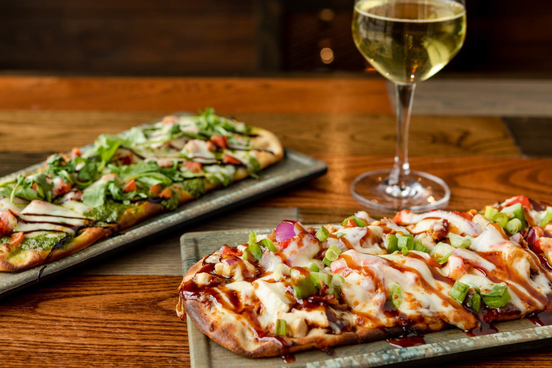 Maverick's | Kitchen • Drinks • Sports in Woodhaven, MI