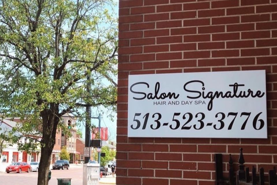 Salon Signature in Oxford, OH
