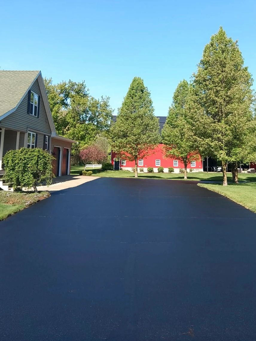 Back 2 Black Asphalt Sealcoating LLC in Kalamazoo, MI