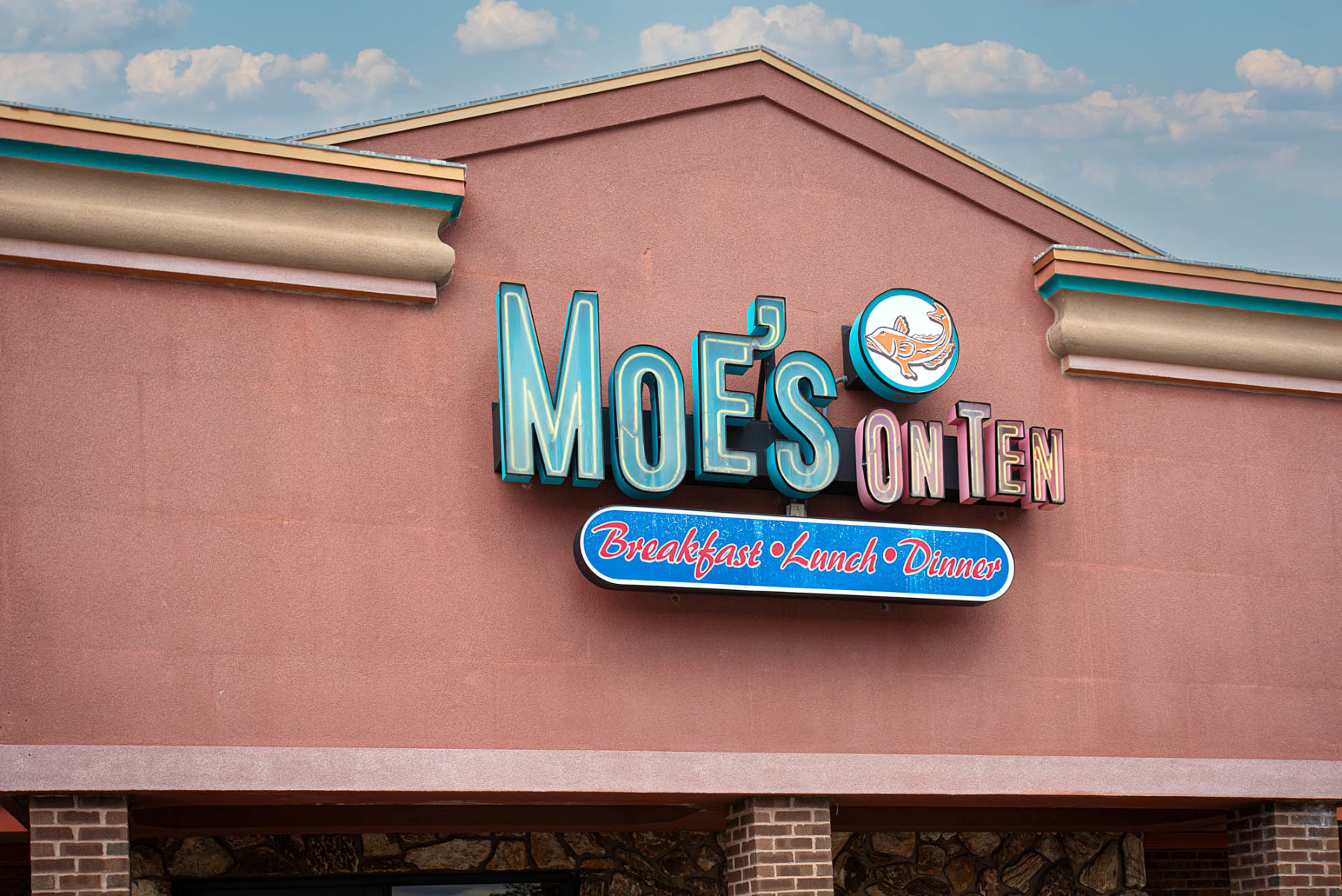 Moe's On Ten in Novi, MI