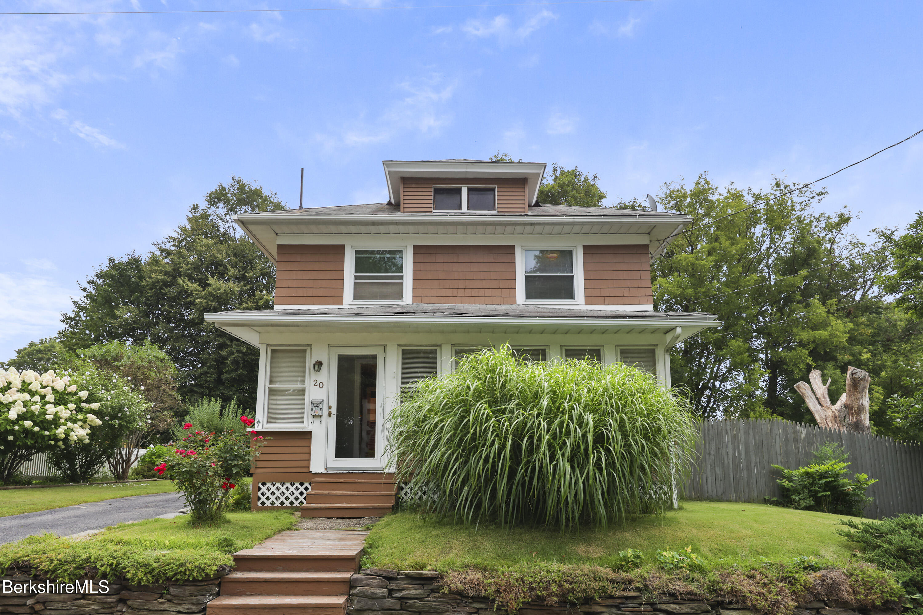Monarch Realty, Inc. in Adams, MA (6)