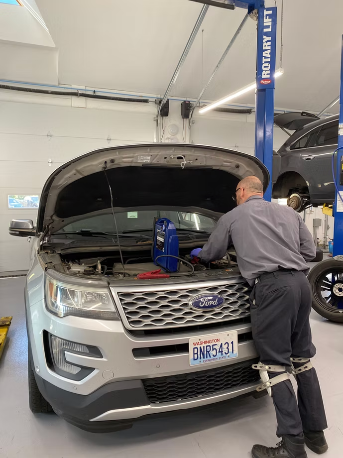 Gere Auto Repair in Snoqualmie, WA (2)