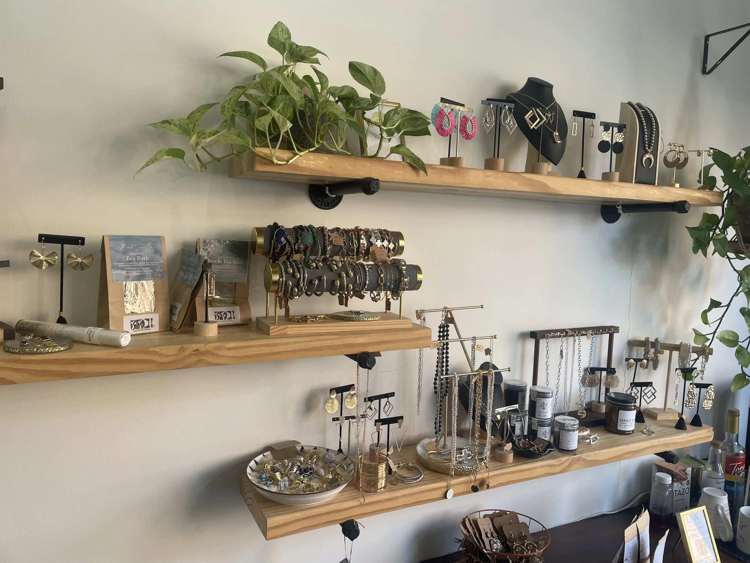 Lux - A Boutique Salon in Biloxi, MS (4)
