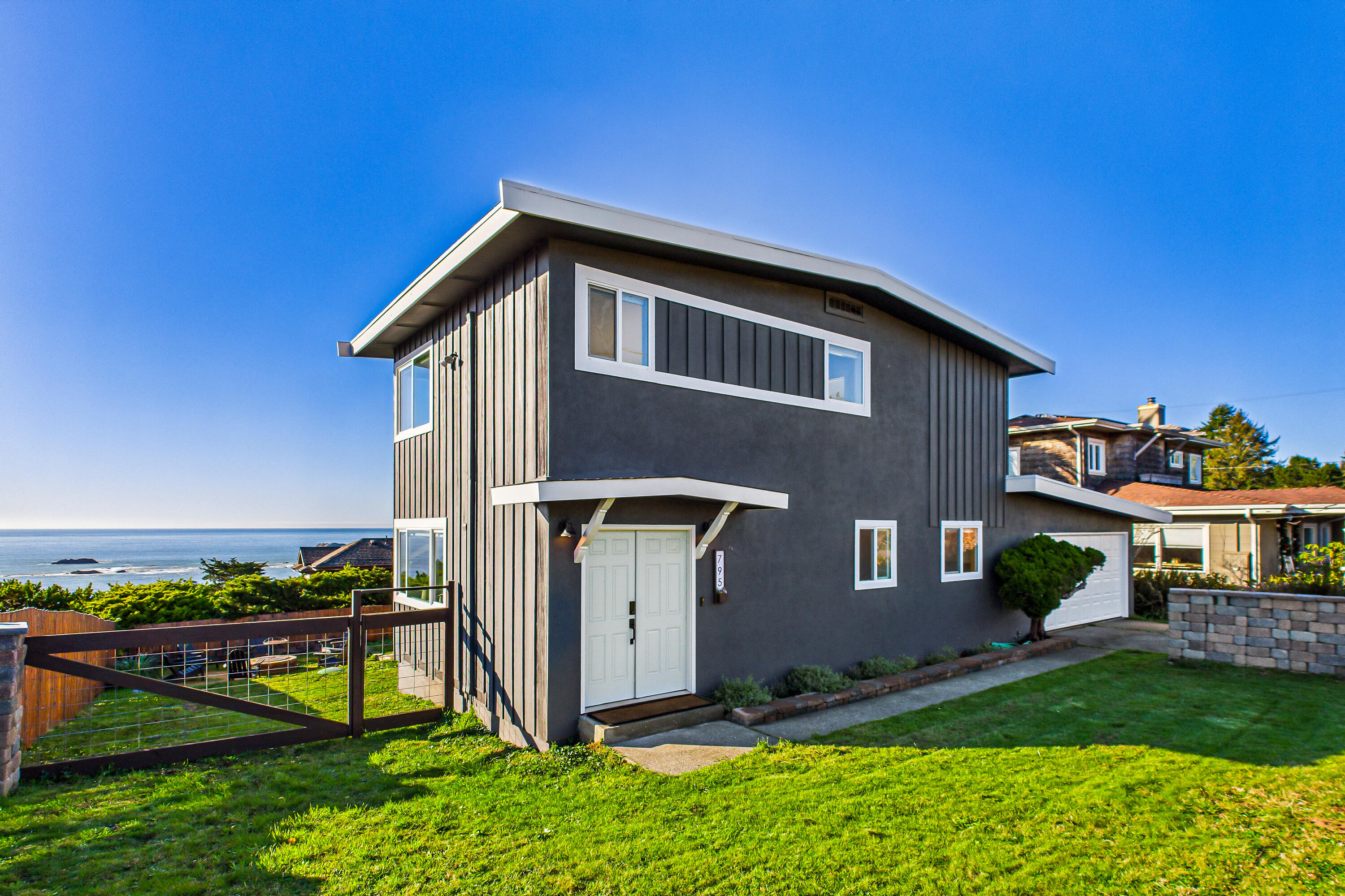 Christina D'Alessandro Real Estate in Arcata, CA (3)