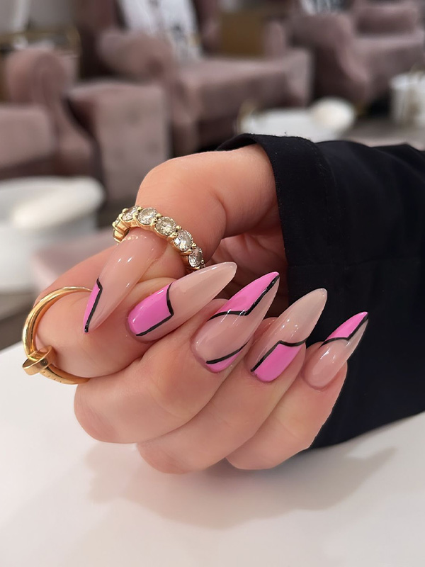 Queen B nail salon in Glendale, CA (6)