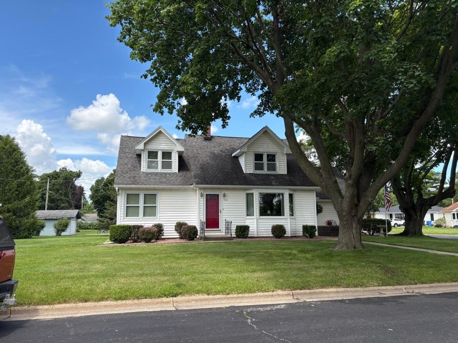 Restaino & Associates Realtors in Portage, WI (3)