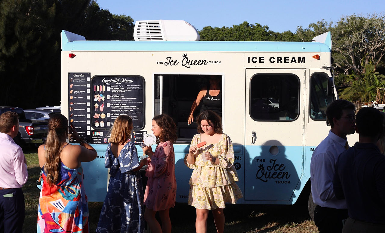 The Ice Queen Truck in New Smyrna Beach, FL (3)