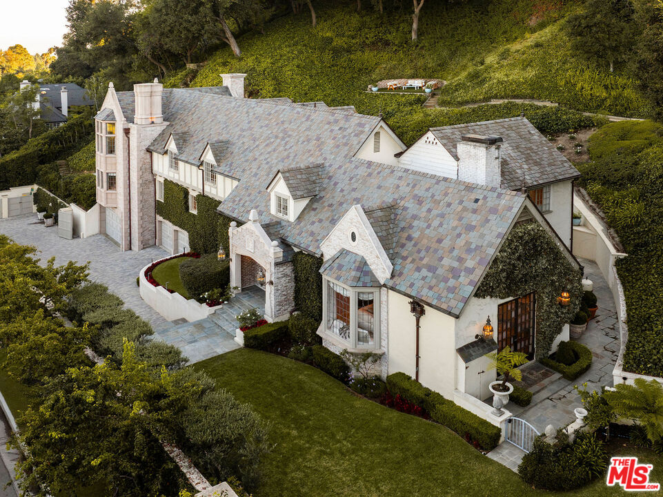 The Alligood Group in Beverly Hills, CA (2)