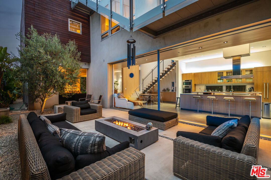 The Alligood Group in Beverly Hills, CA (3)