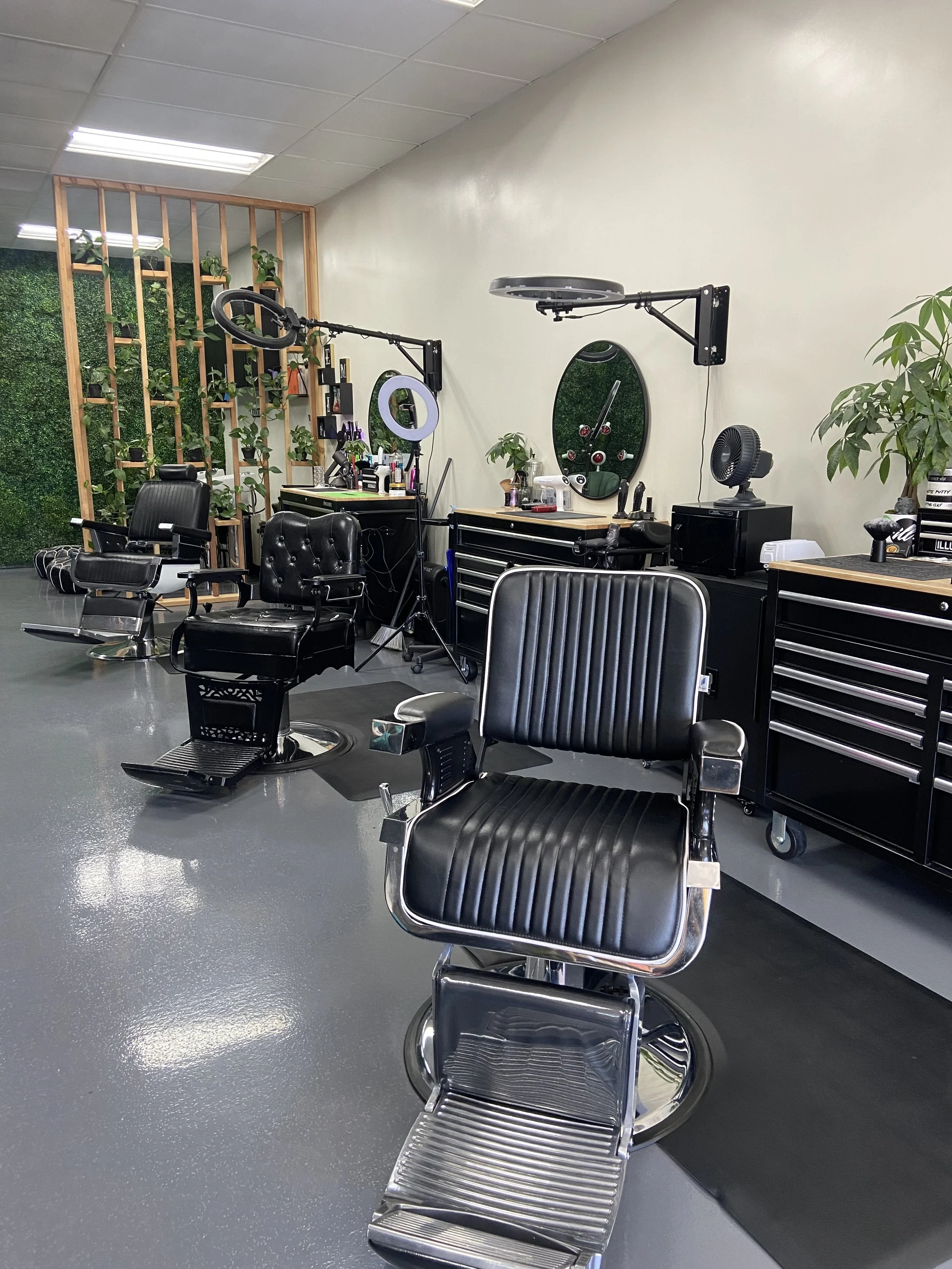 Black Sheep Salon & Barbershop in Simi Valley, CA