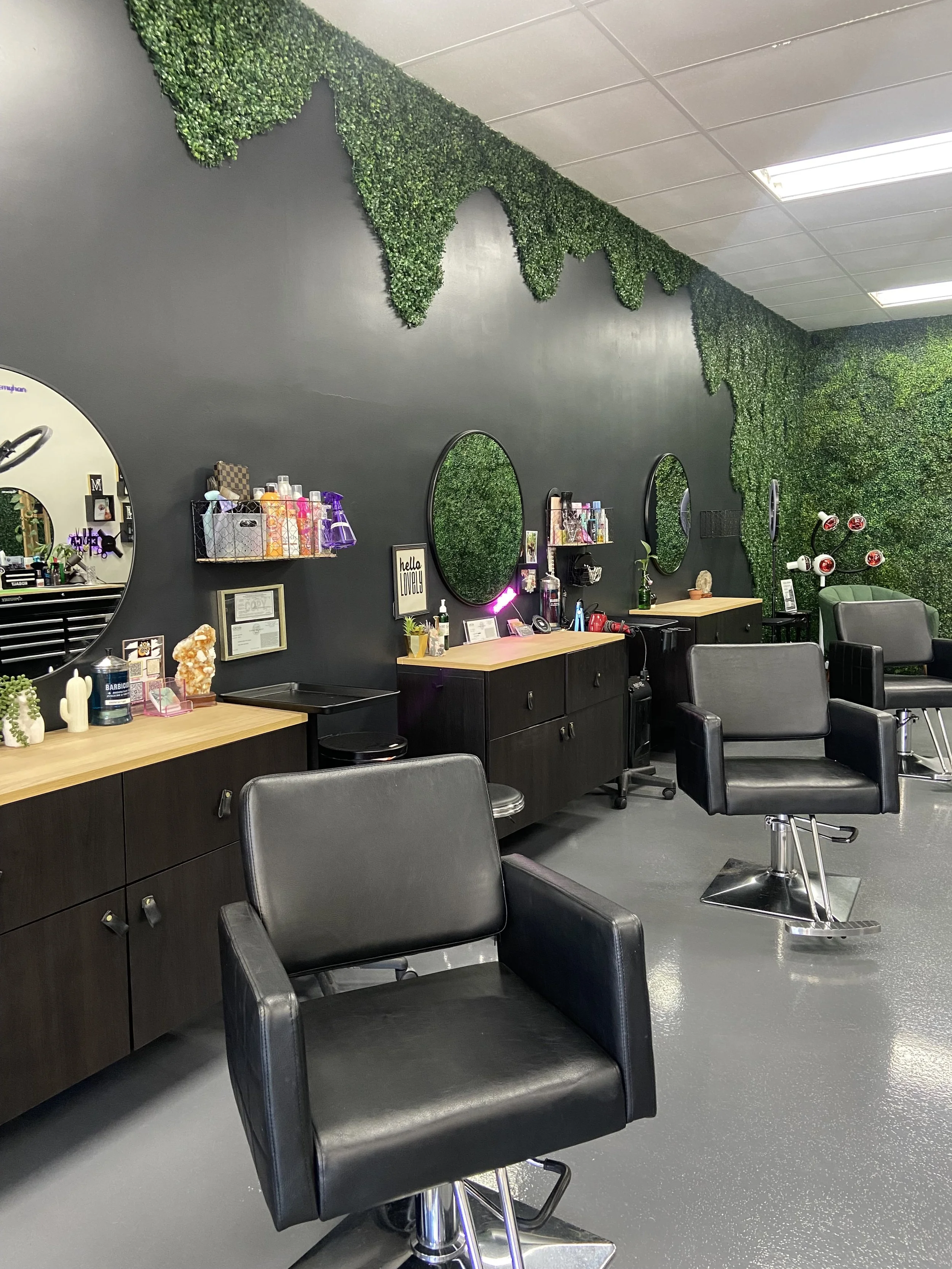 Black Sheep Salon & Barbershop in Simi Valley, CA (2)