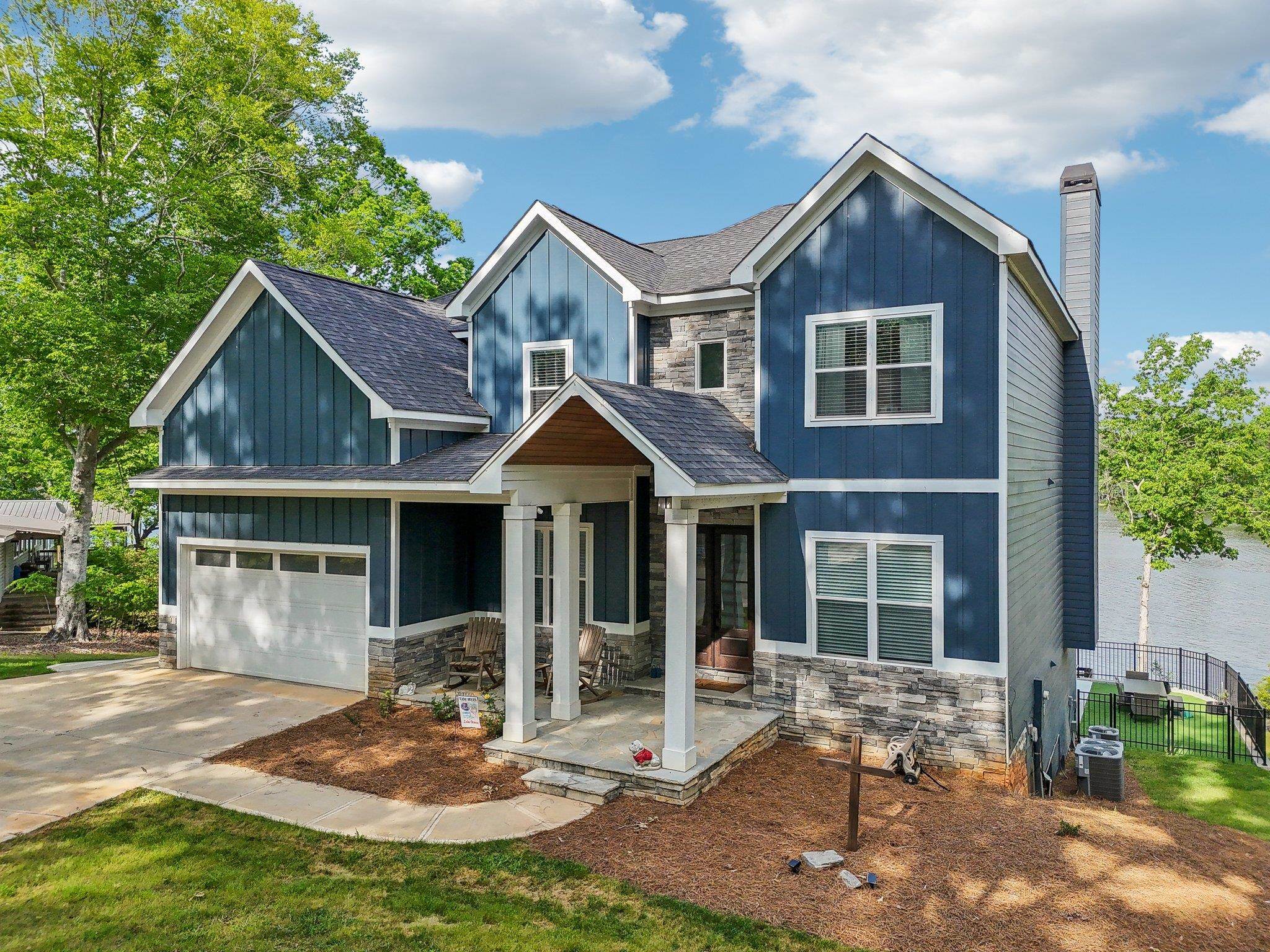Jennifer Vaughan Realtor Lake Oconee, GA in Greensboro, GA (2)