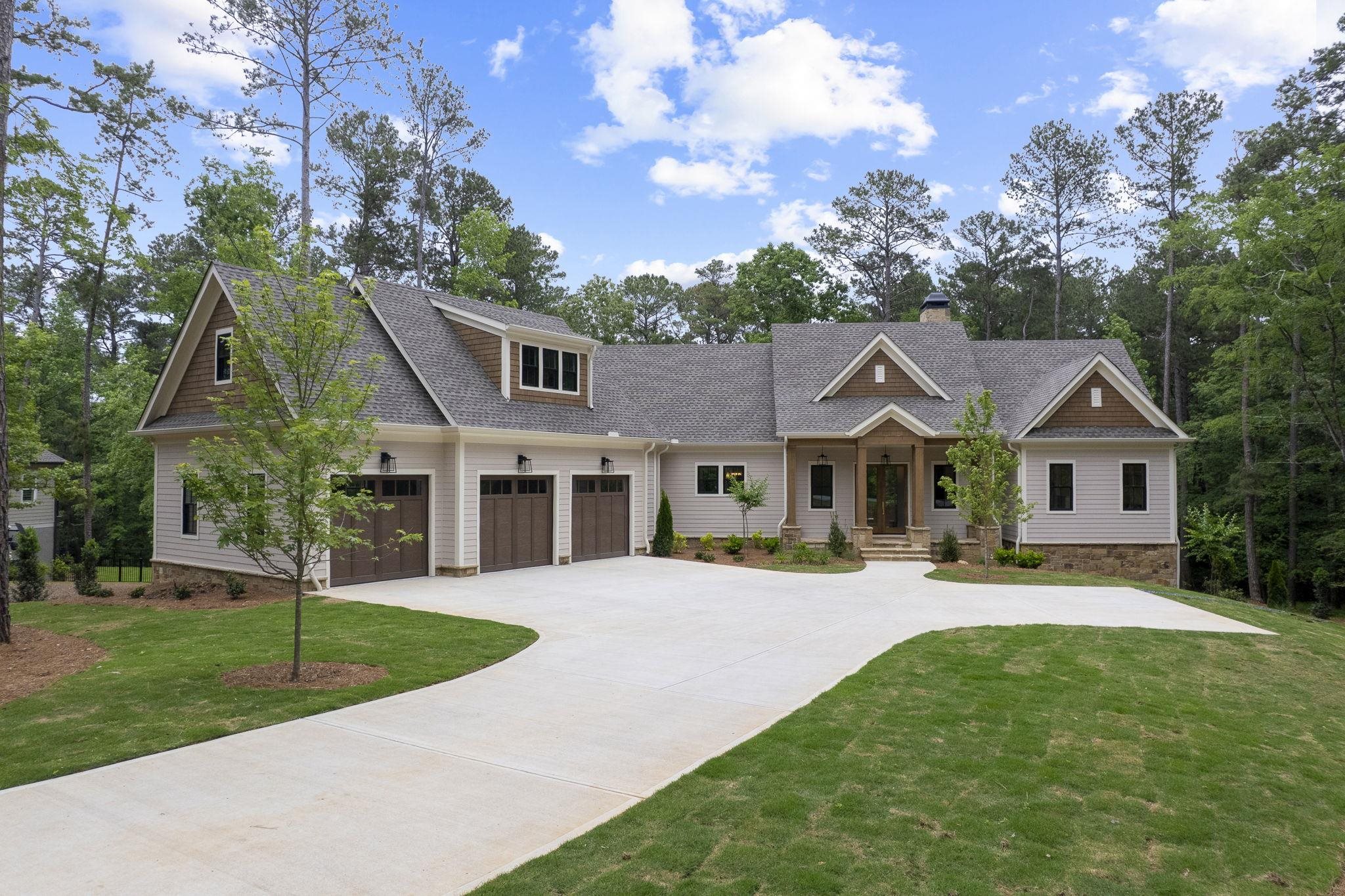 Jennifer Vaughan Realtor Lake Oconee, GA in Greensboro, GA (5)