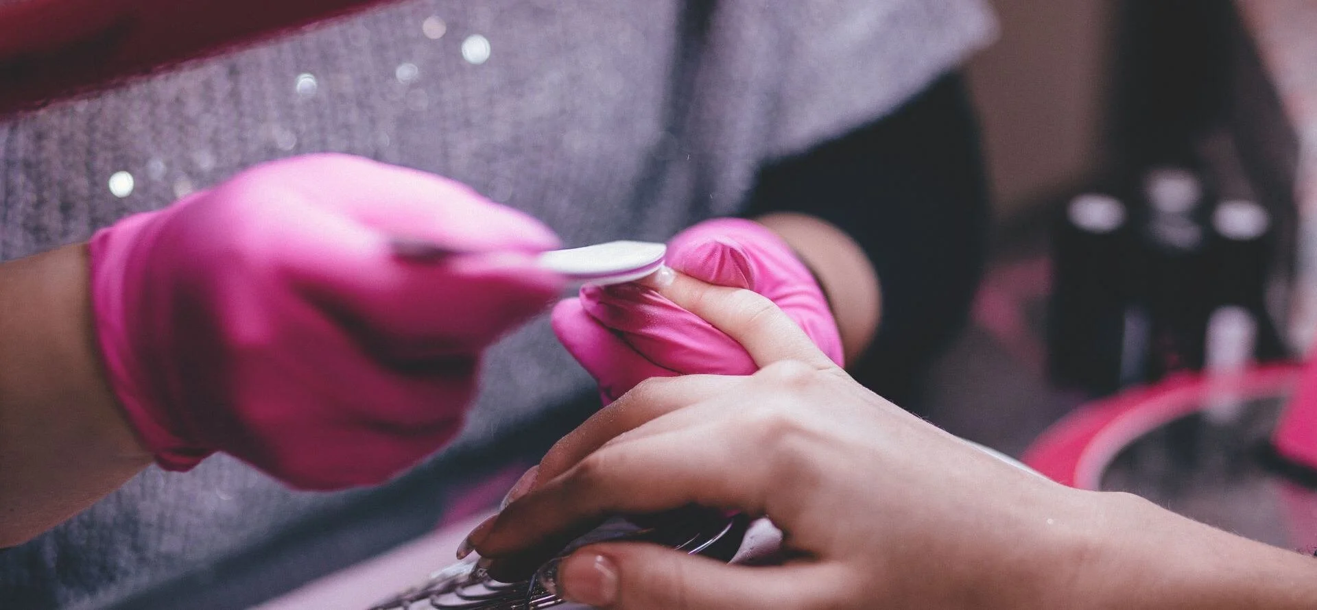 Jenny’s Salon is now open! New business hours for now Tuesday in Madison Heights, MI (4)
