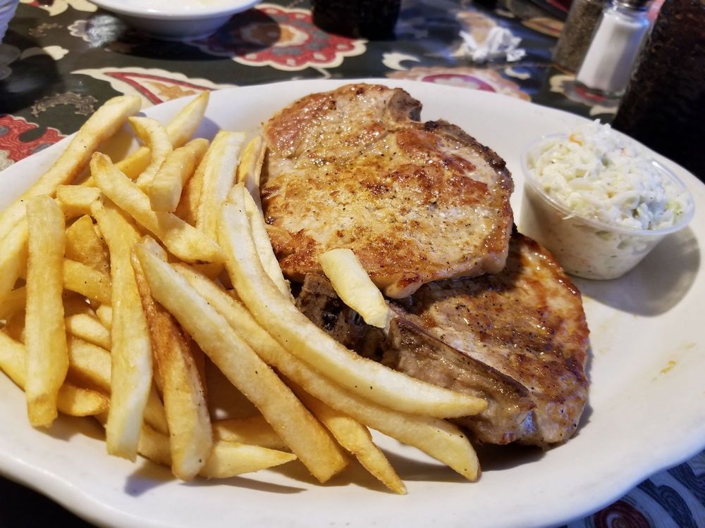 Three Brothers Restaurant in Plymouth, MI (6)