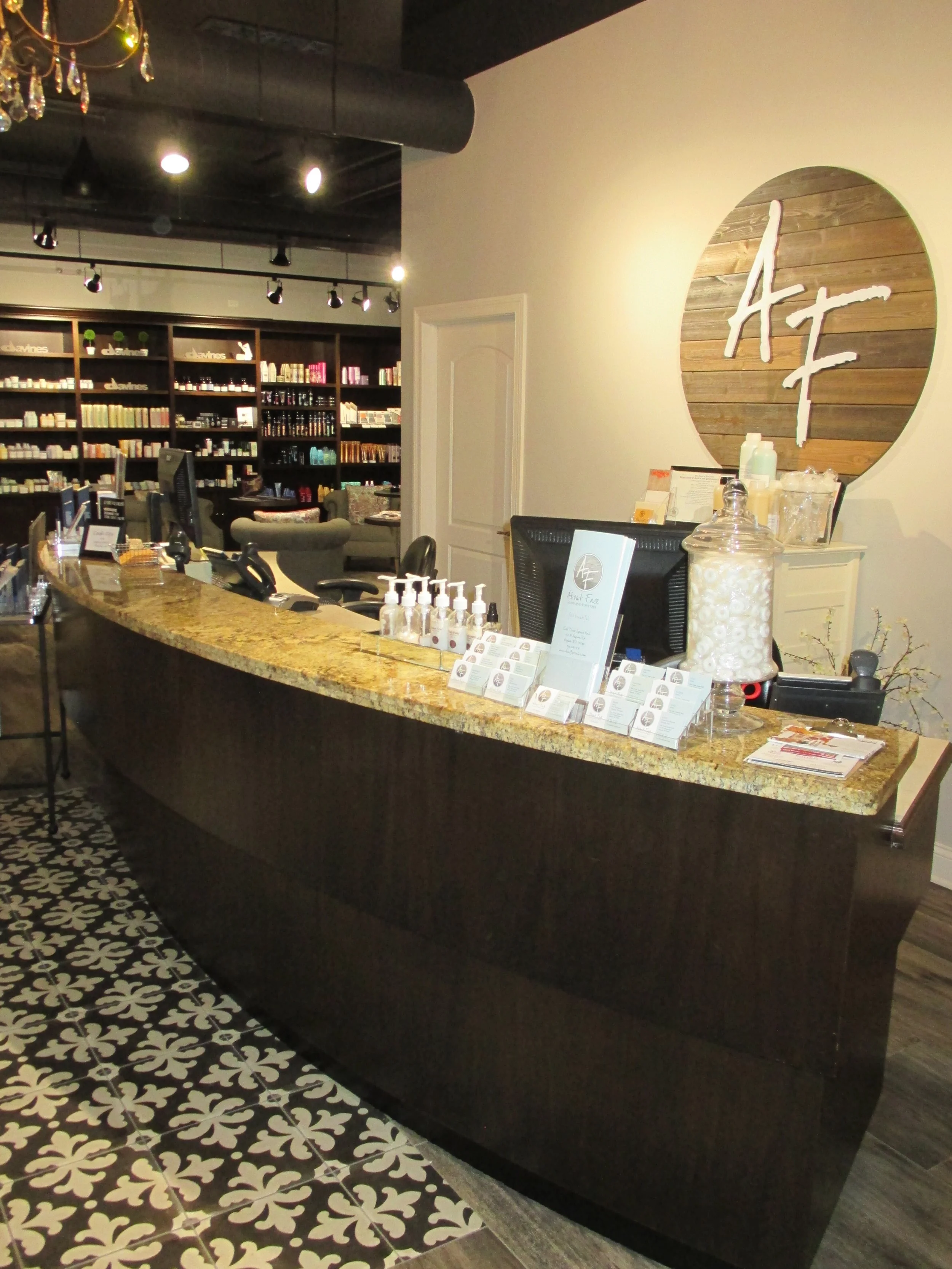 About Face Salon & Boutique in Mequon, WI (4)