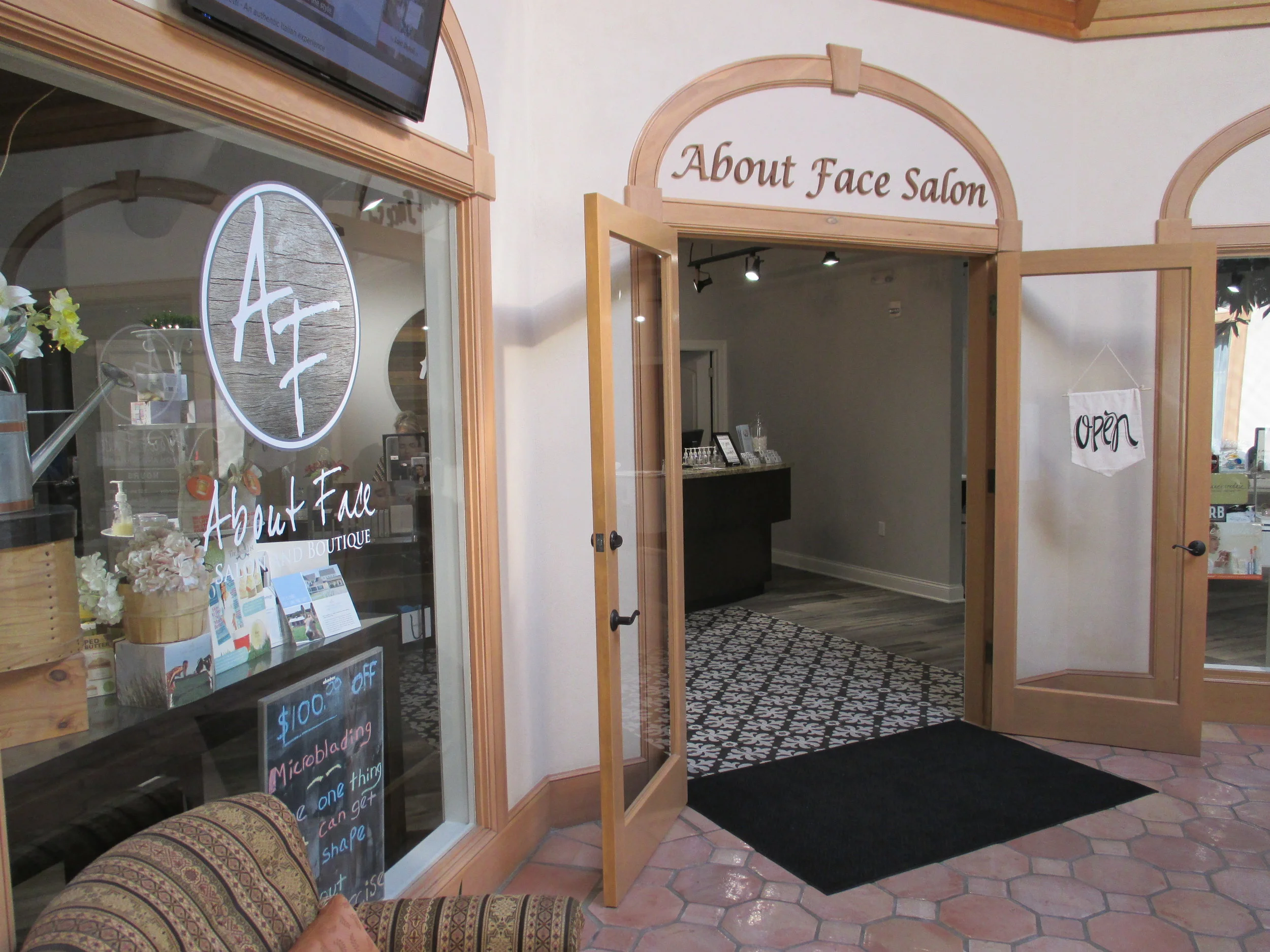 About Face Salon & Boutique in Mequon, WI (6)
