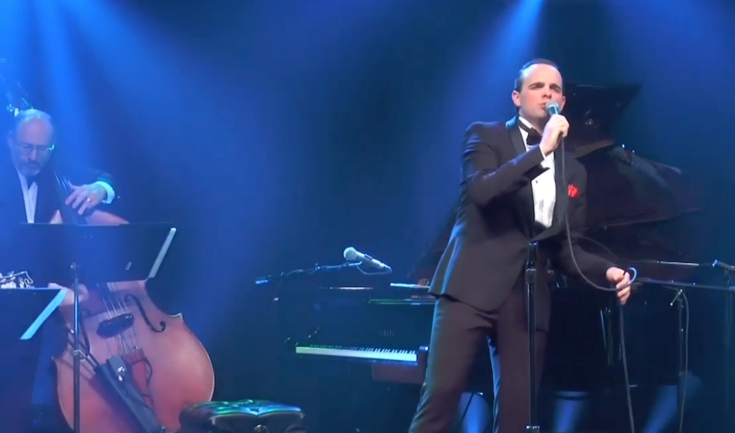 Crooners Supper Club in Minneapolis, MN (2)