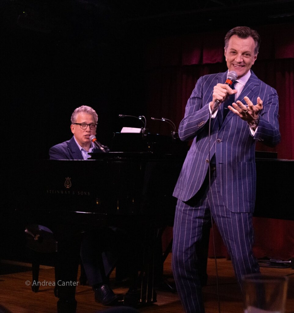 Crooners Supper Club in Minneapolis, MN (4)
