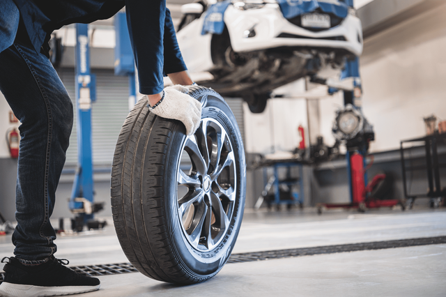 Tuffy Auto Services Center in Flushing, MI (2)