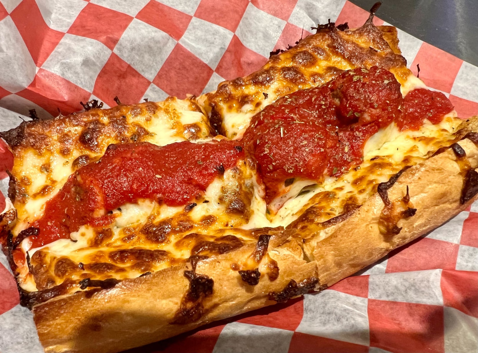 Bronko's Restaurant & Lounge in Middlebury, IN