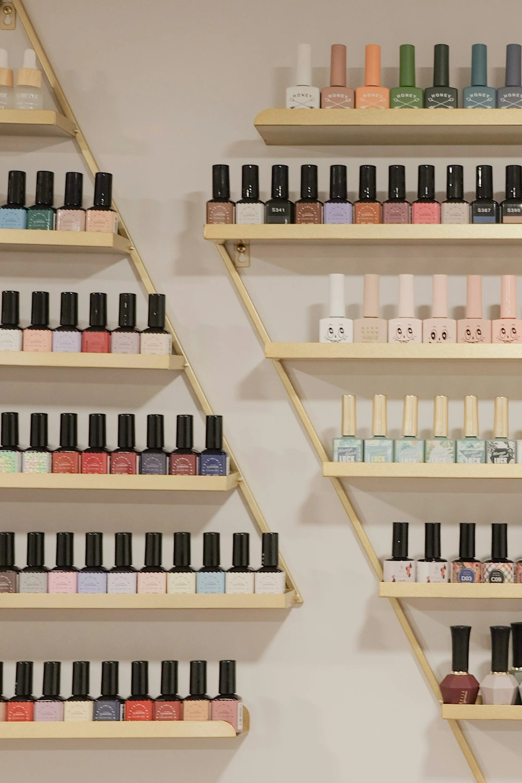 Bay Colony Nail Spa - Webster in Webster, TX