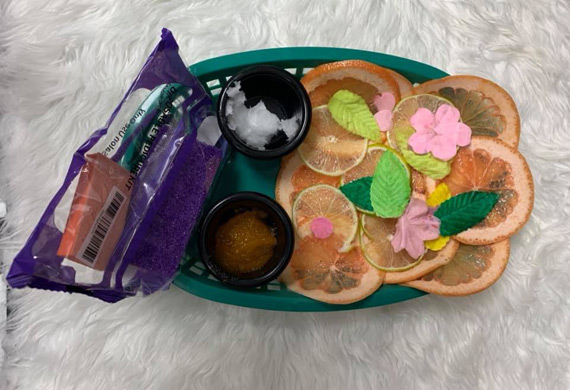 Legendary Nails & Spa in Pearland, TX (5)
