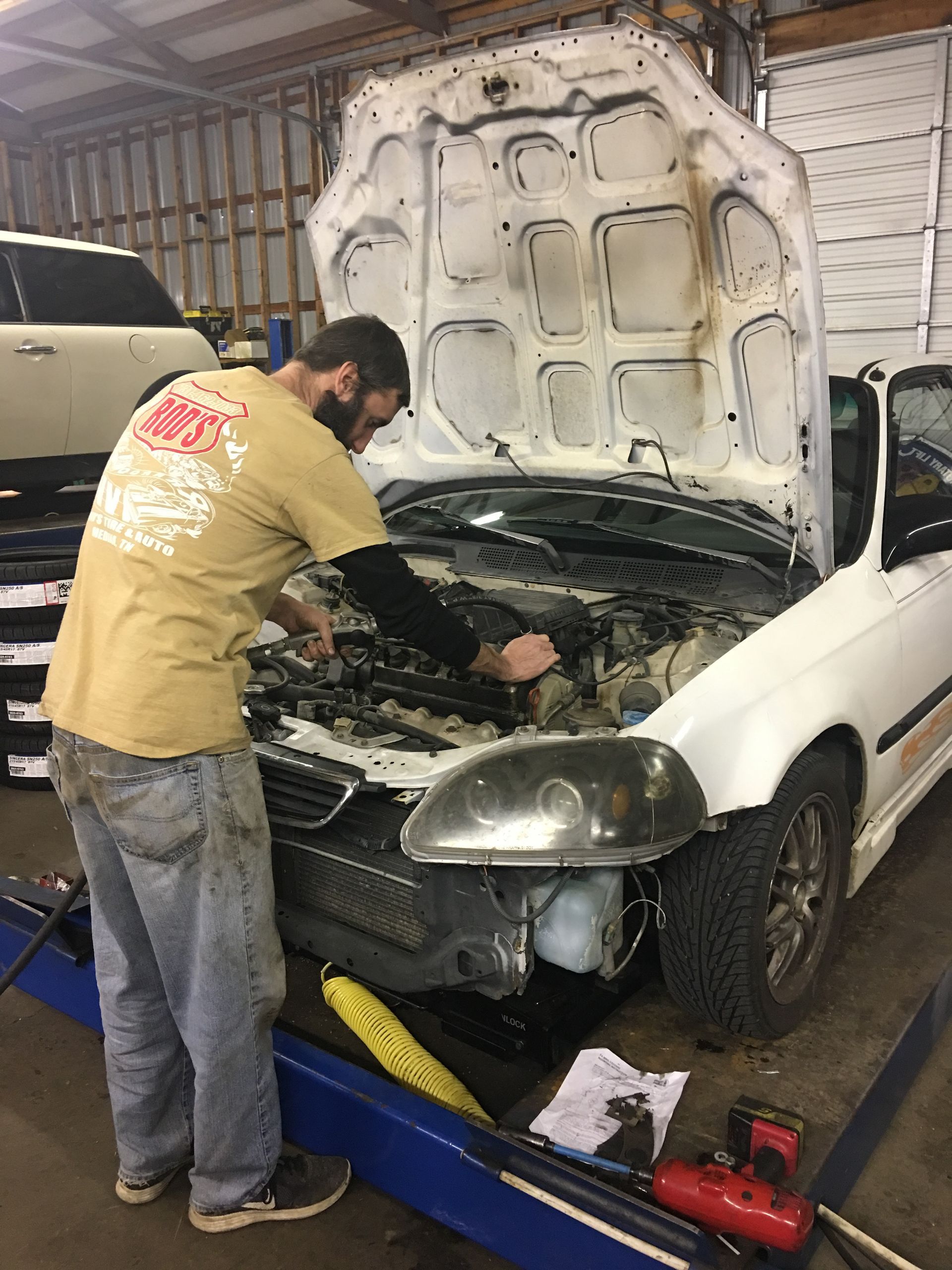Rod's Tire and Automotive in Medina, TN
