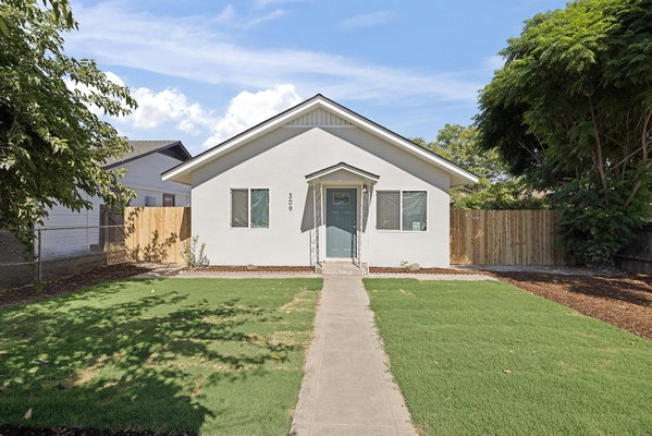 Home Realty and Land Company in Porterville, CA