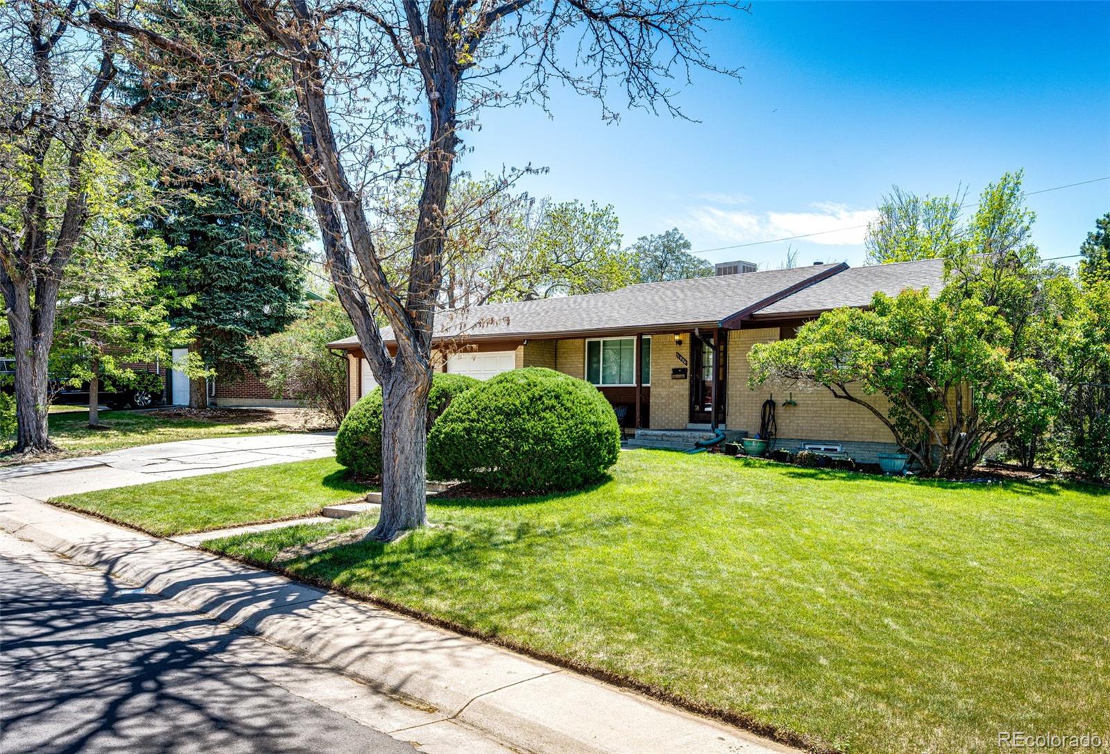 Look East Realty in Bennett, CO
