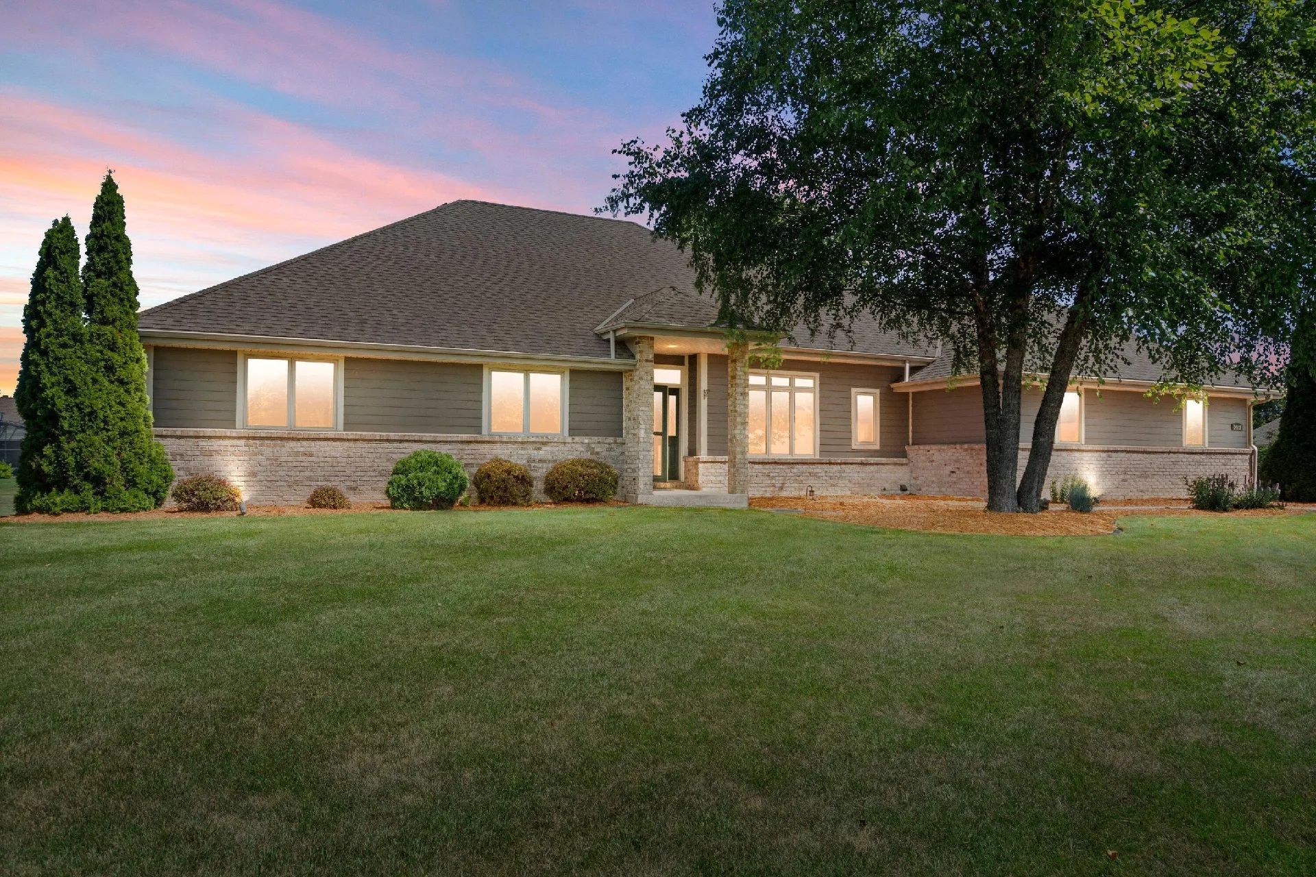Rebecca Turley - Real Estate Agent COMPASS in Wauwatosa, WI