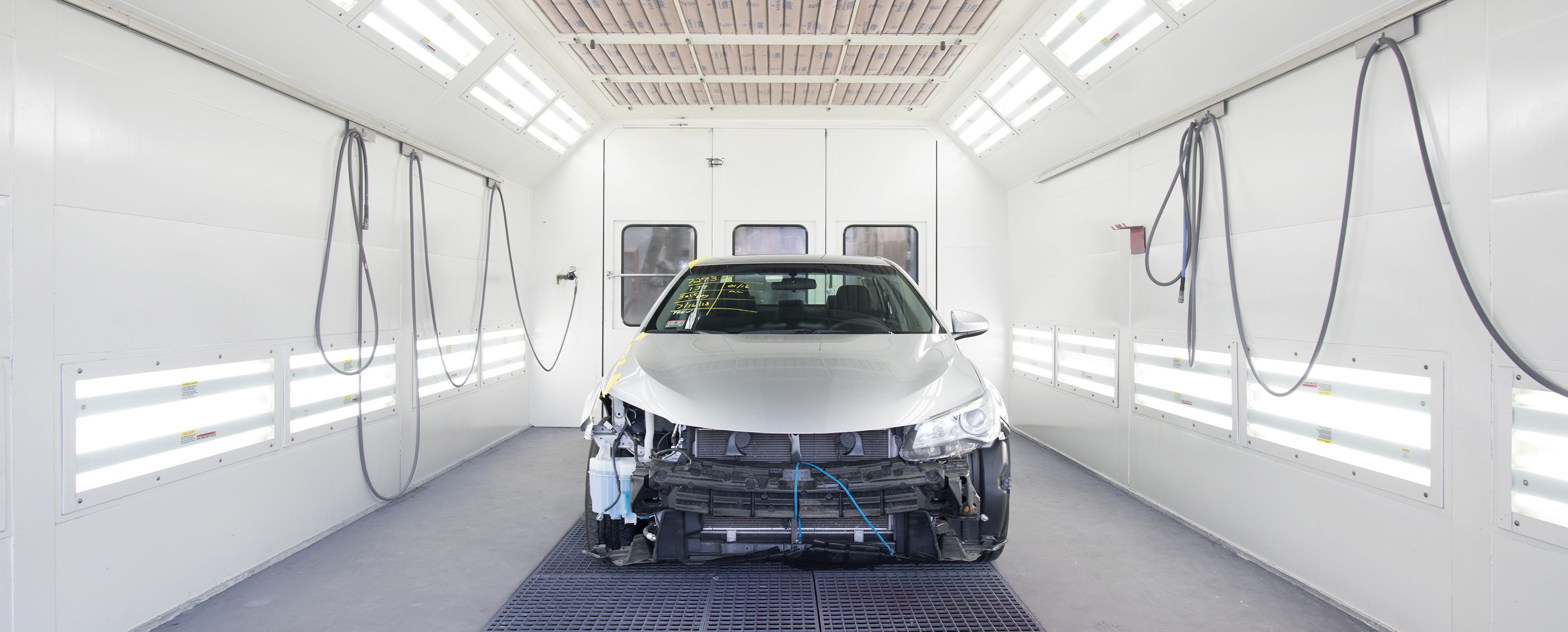 Mengel-DaFonte Auto Body Inc in Holyoke, MA