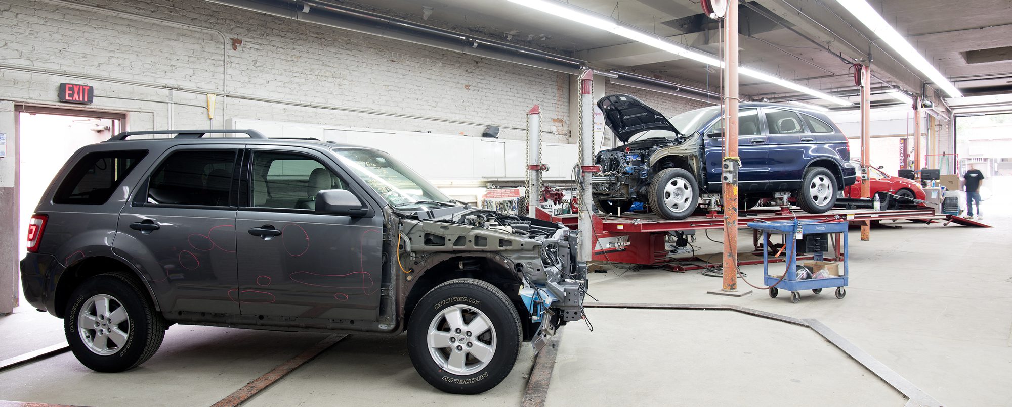 Mengel-DaFonte Auto Body Inc in Holyoke, MA (3)
