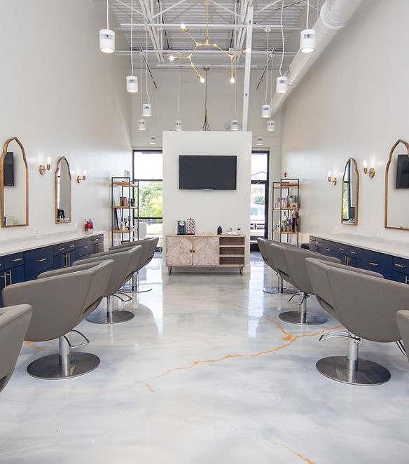 DMR Salon & Extension Bar in Oxford, MS (2)