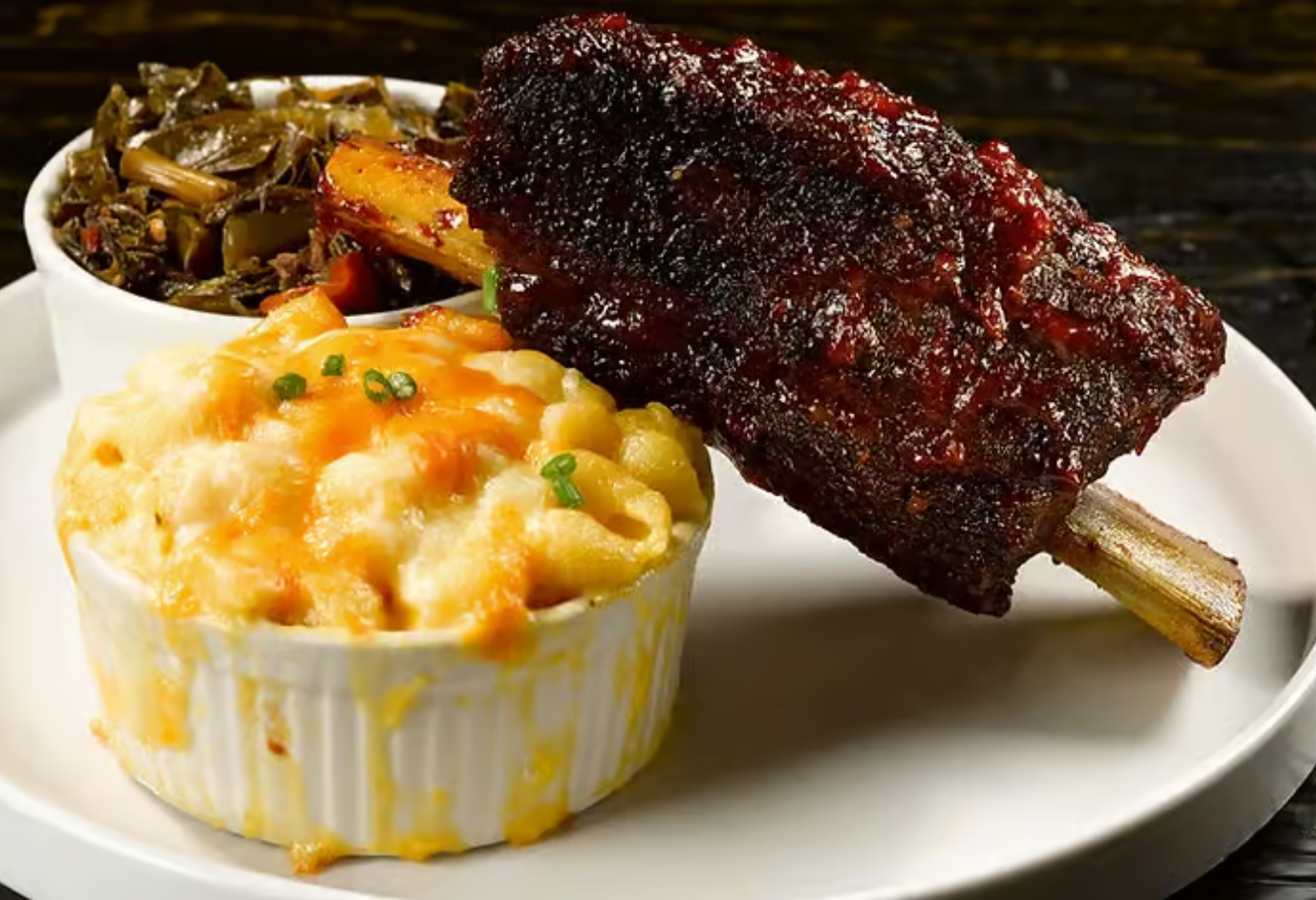 Sweet T's Southern Eatery Restaurant and Bar in Teaneck, NJ