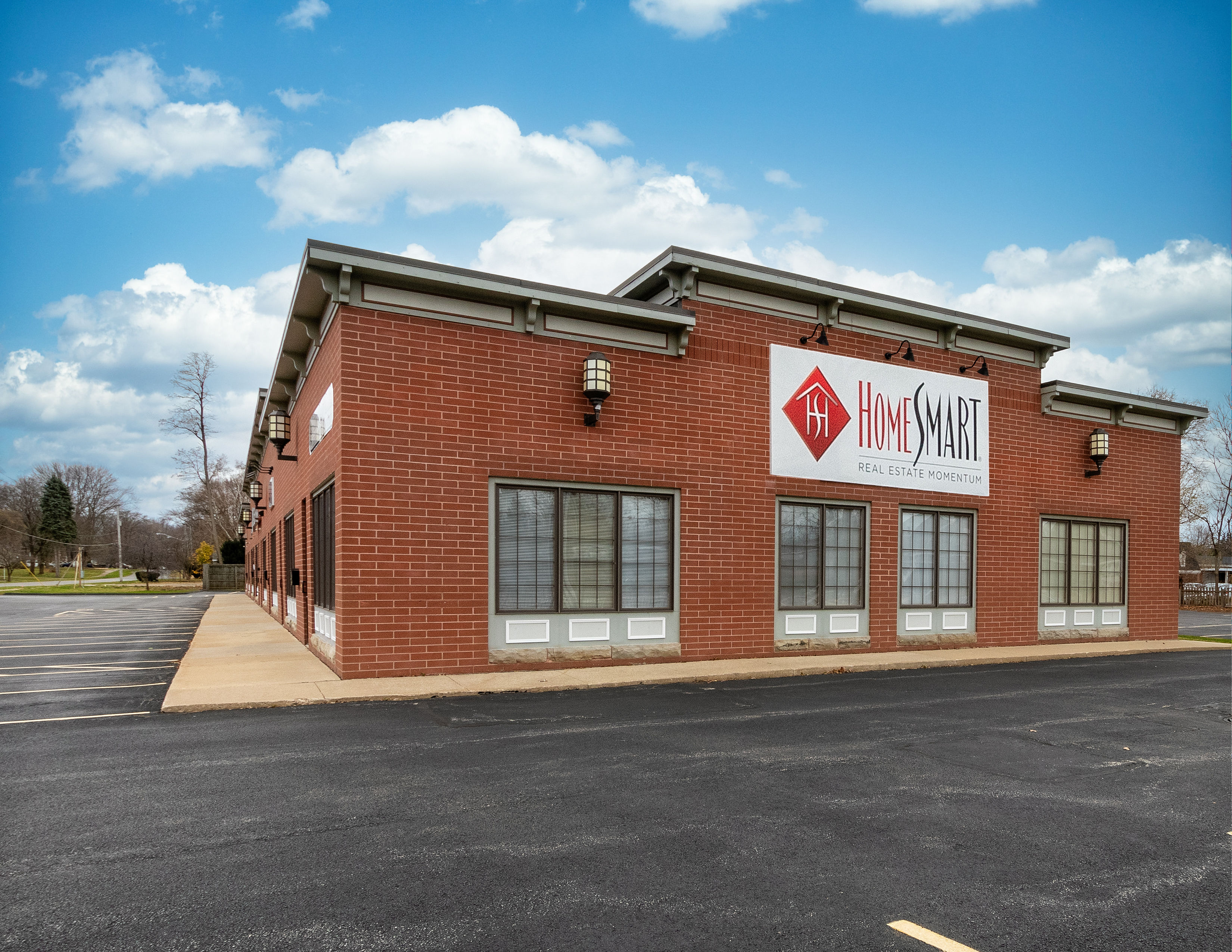HomeSmart Real Estate Momentum in Chardon, OH