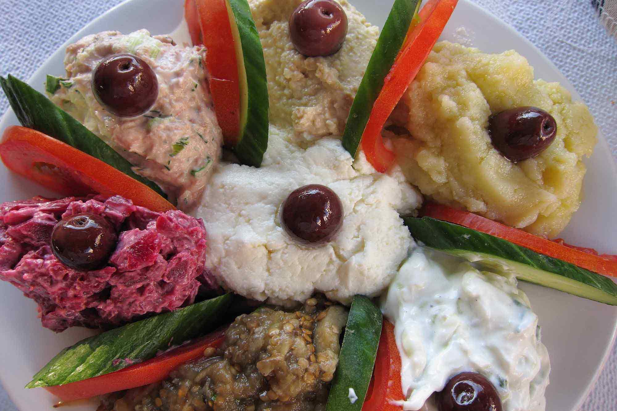 Yiannis Kitchen in Valley, AL