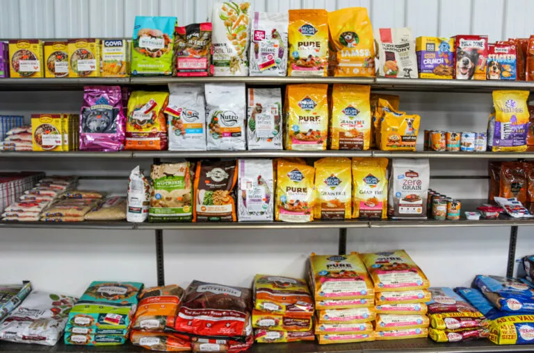 Da Ess-Sach Blatz (The Food Place) Discount Grocery in Bonduel, WI (4)