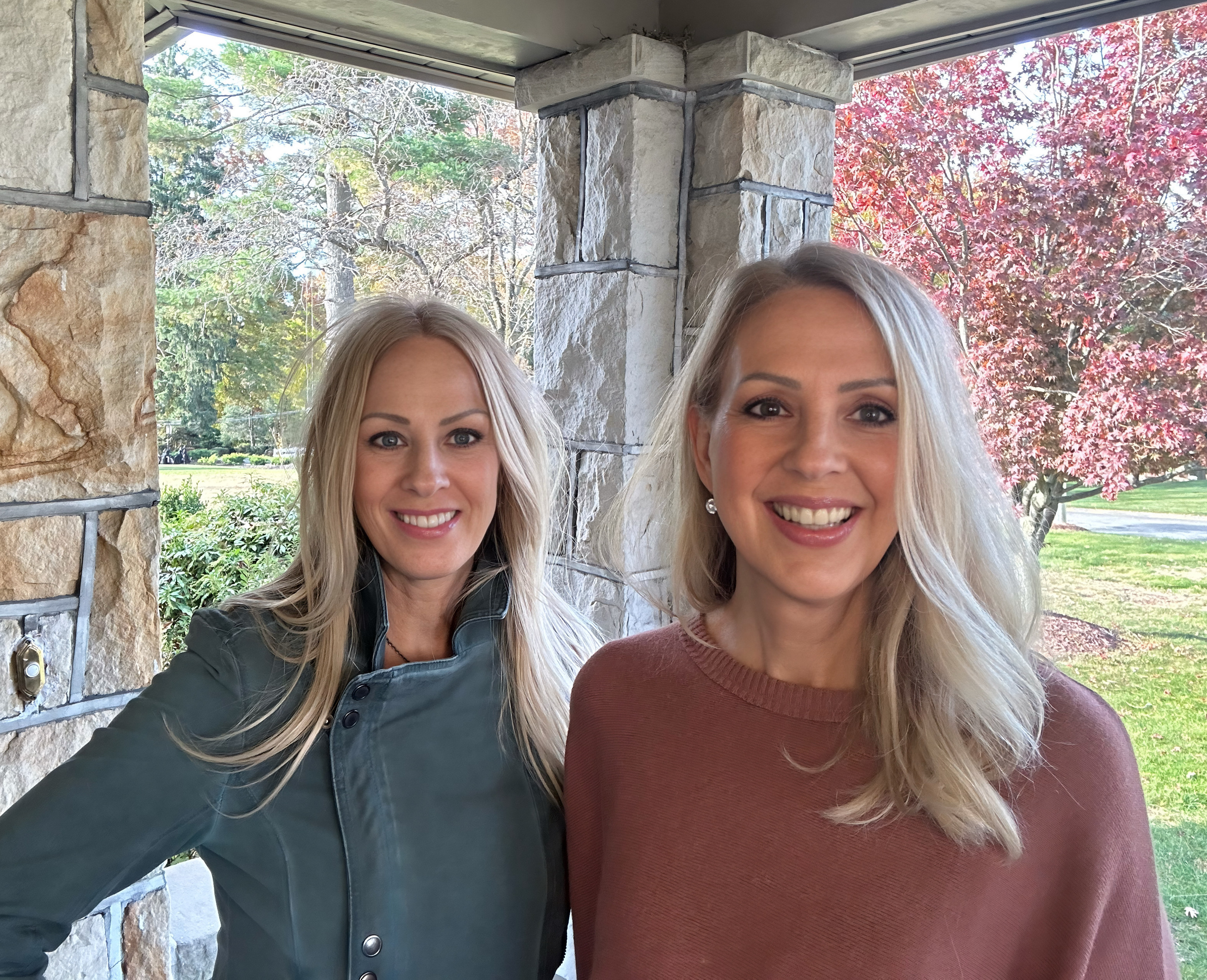 412 Property Sisters Team - Realty One Group Gold Standard Kelly Kasznel & Erin Musciano, Realtors in McMurray, PA