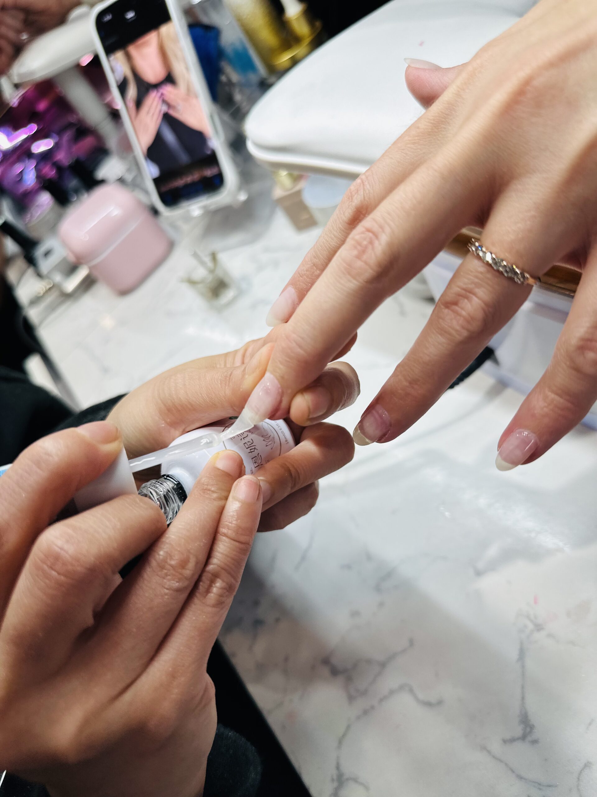 HOUSE of COLOUR Nails Spa in Louisville, KY