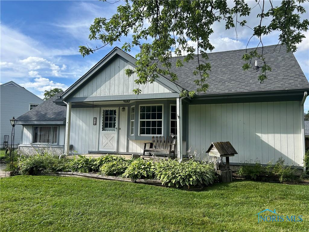 Jane Lumbrezer, Oak Valley. Ltd. in Swanton, OH (4)
