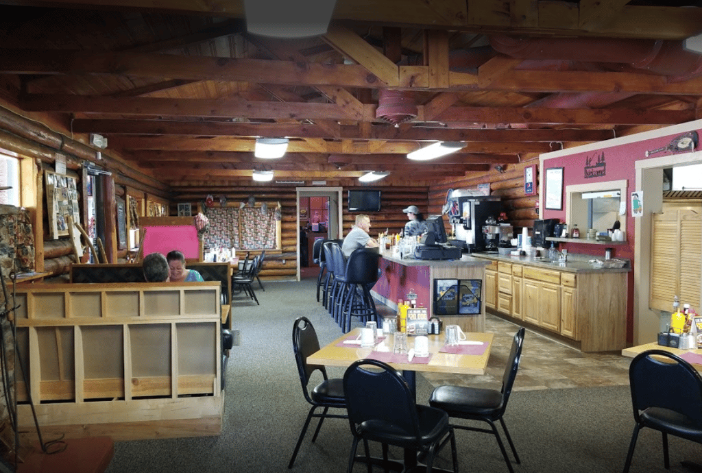 212 Bar&Grill and Casino in Joliet, MT