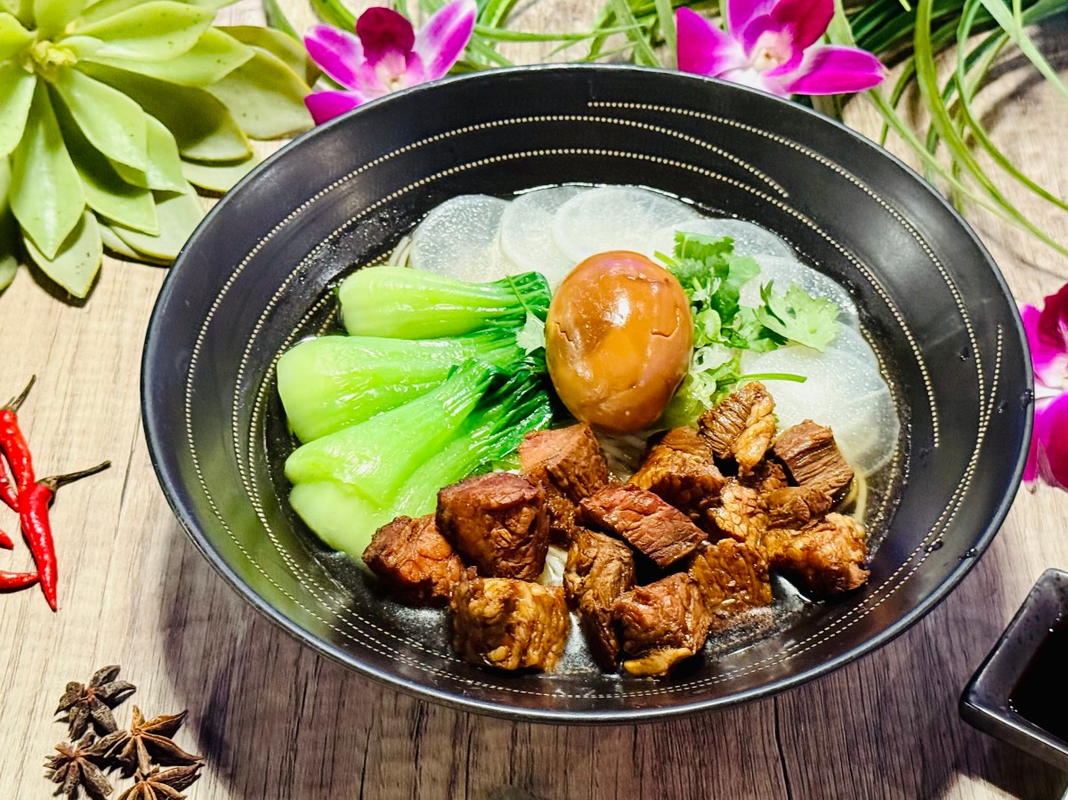 Lan’s Noodles & Dumplings 兰州拉面 in Glendale, CO (3)