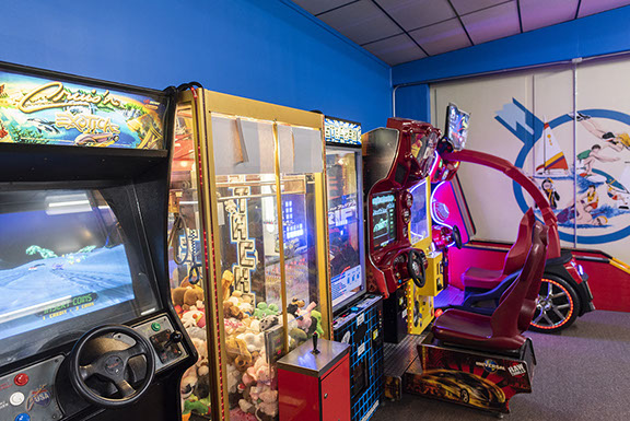 Black Cat Lanes in New Carlisle, IN (4)