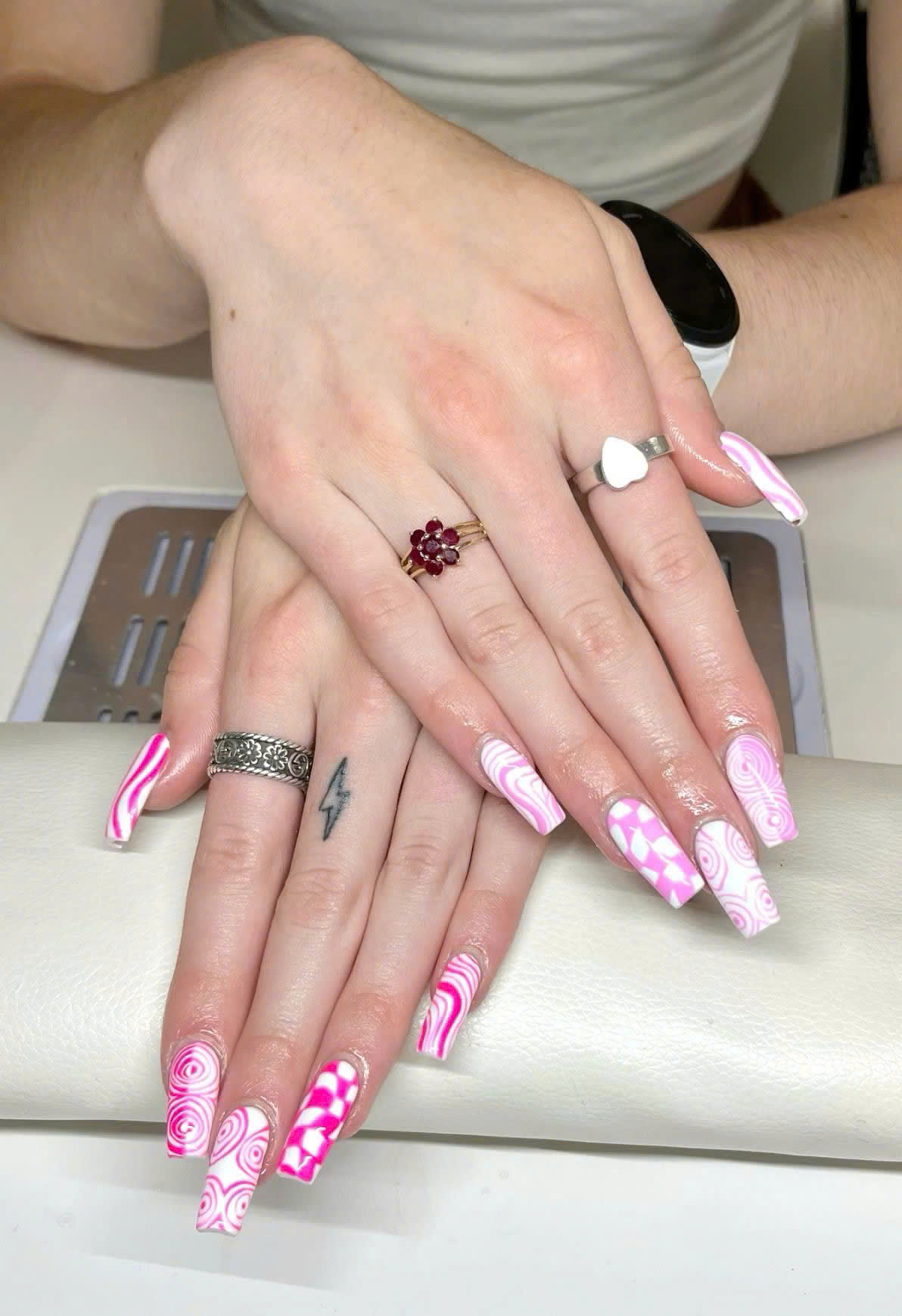 Happy Nails and Spa in Pendleton, IN (3)