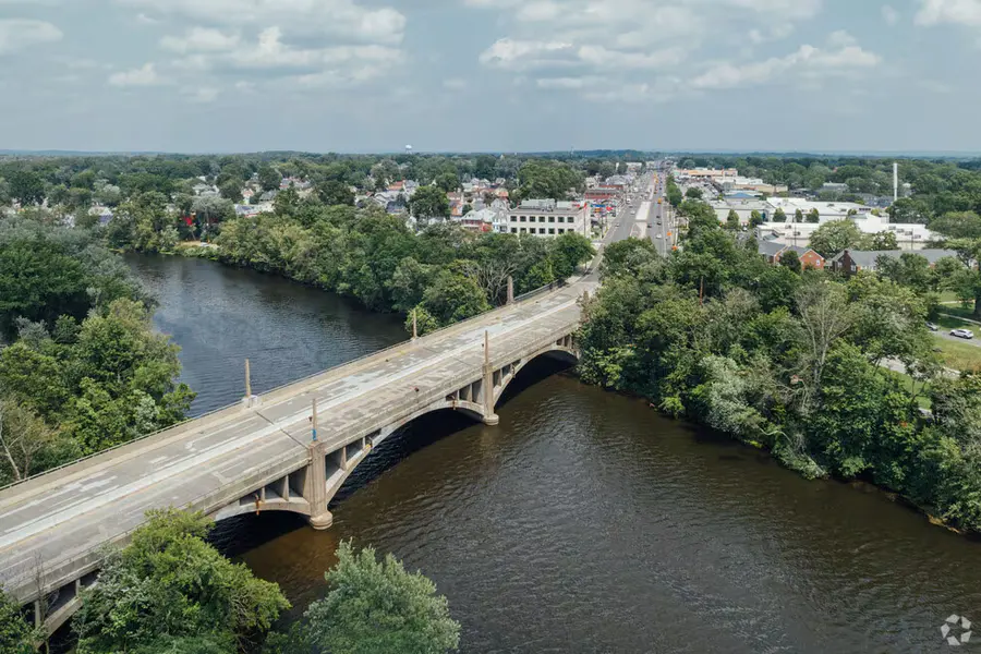 New Jersey Homes and Estates in Garfield, NJ (2)