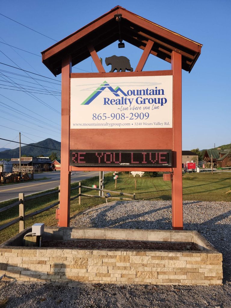Mountain Realty Group in Sevierville, TN (2)