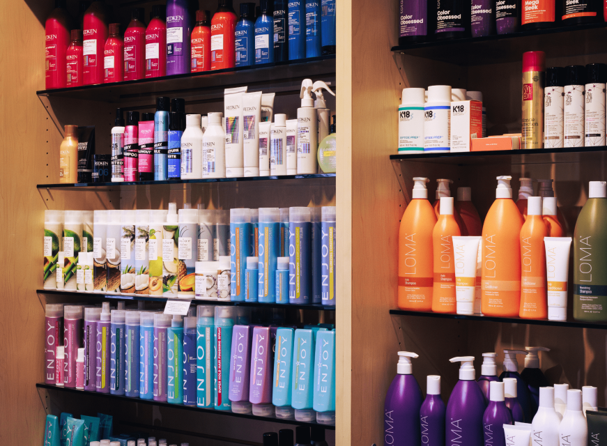 Lua Nova Salon & Spa in Plymouth, MN
