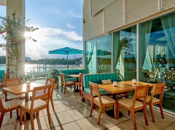 Mykonos Kitchen and Bar in Sunny Isles Beach, FL (6)